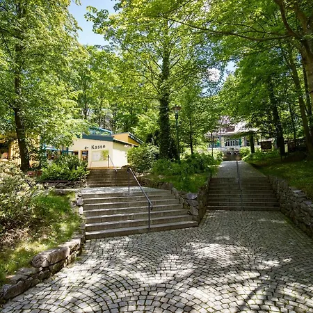 Quellenhaus Feengrotten-3